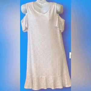 🆕 Expressions White Dress Size M